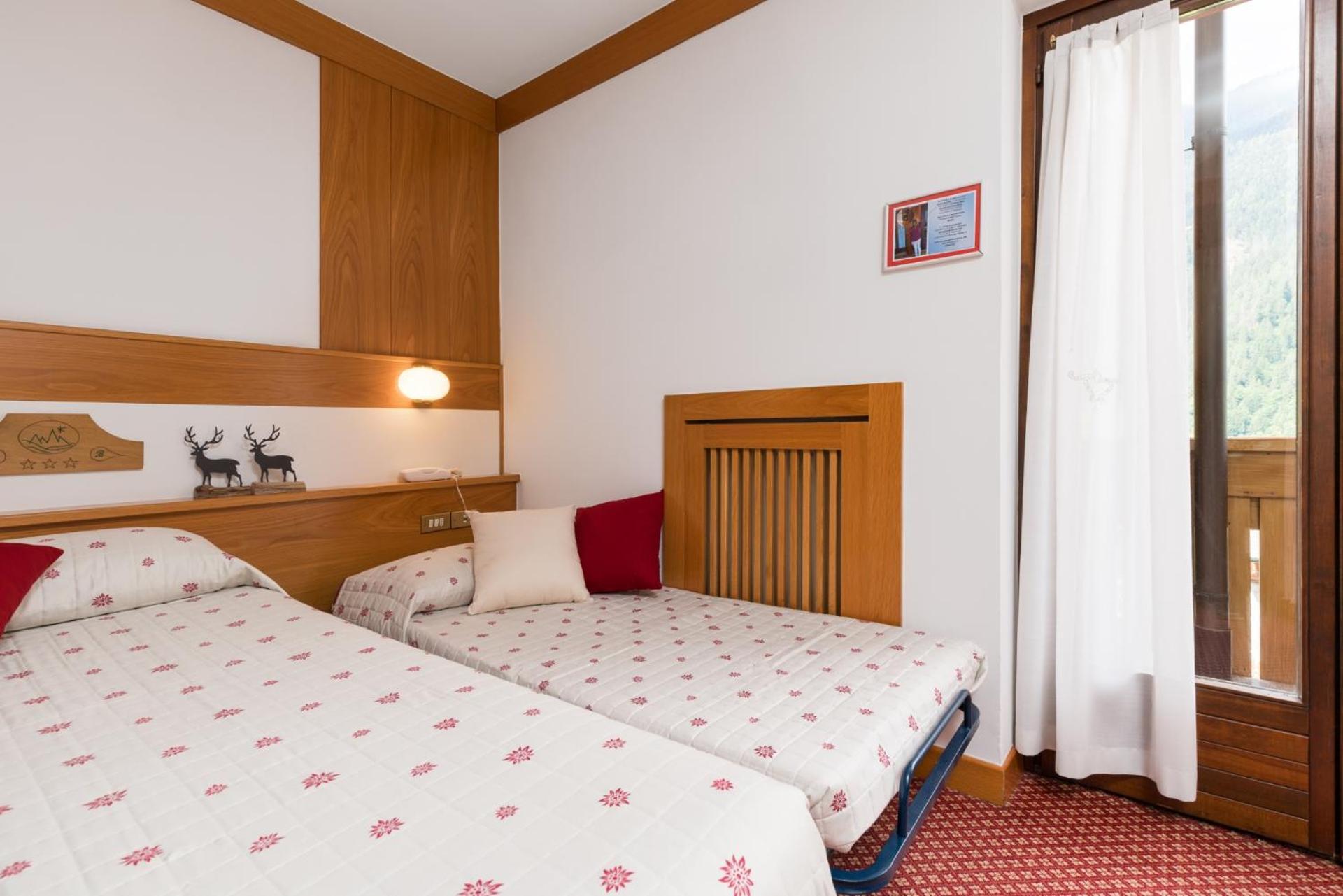 Hotel Bellavista Pinzolo Exteriör bild